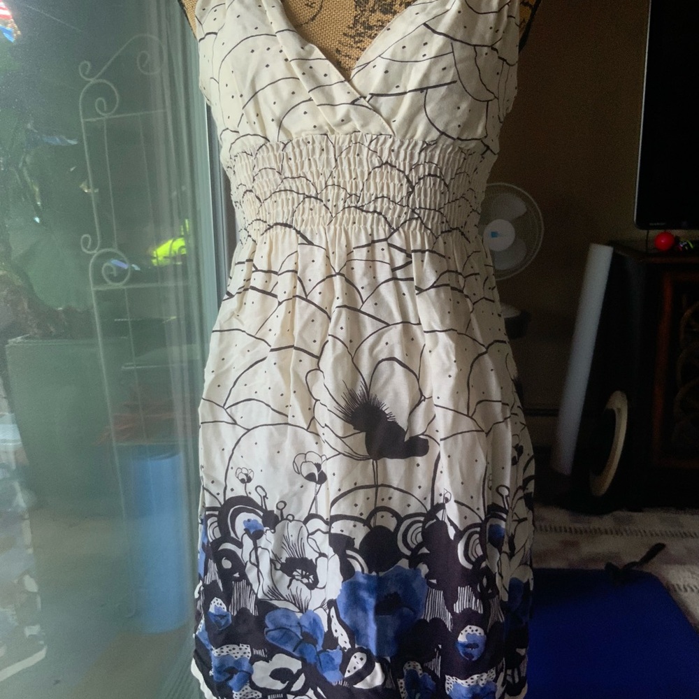 NWOT Angie Sundress in Beautiful Condition Size Small